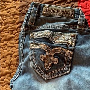 Rock revivals size 27